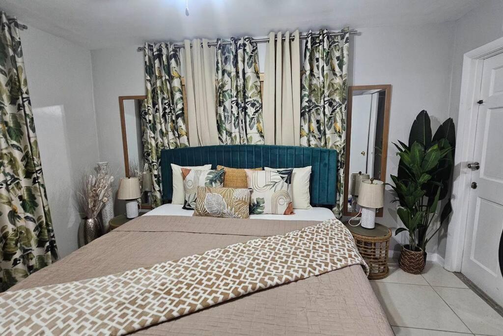 Big Tv 2 Bedroom Cooper