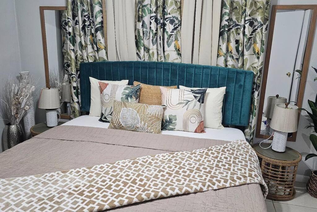 Big Tv 2 Bedroom Cooper *